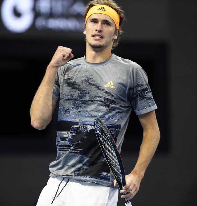 中严格的自 中严格的自